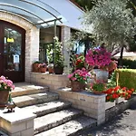Minerva Hotel