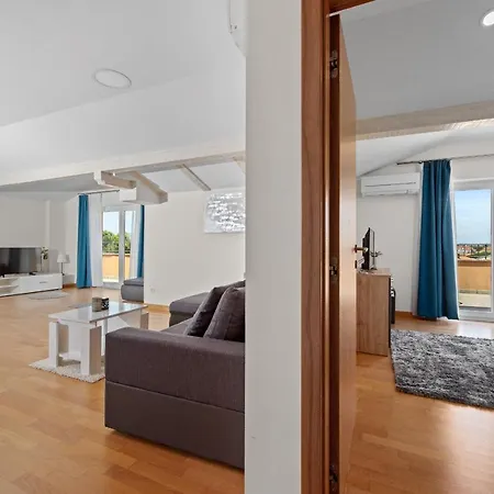Minerva Hotel 3*