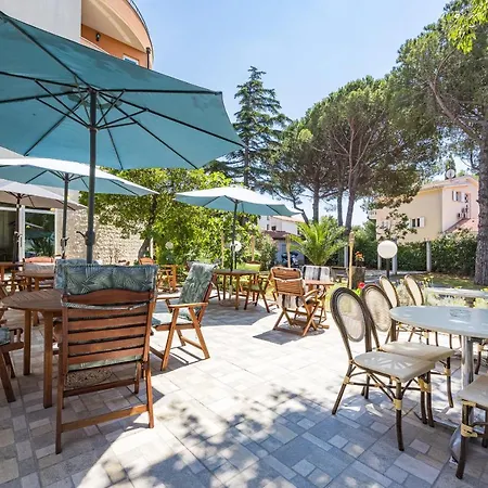 Minerva 3* Μεντουλίν