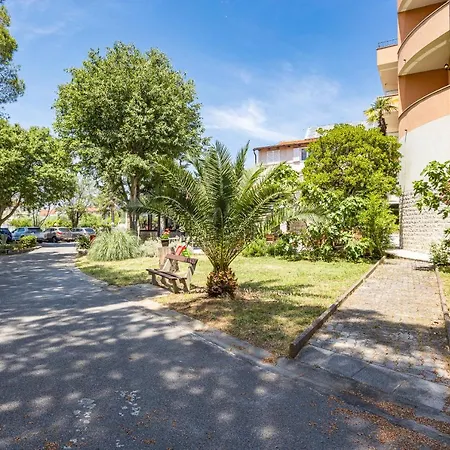 Minerva Ξενοδοχείο Μεντουλίν